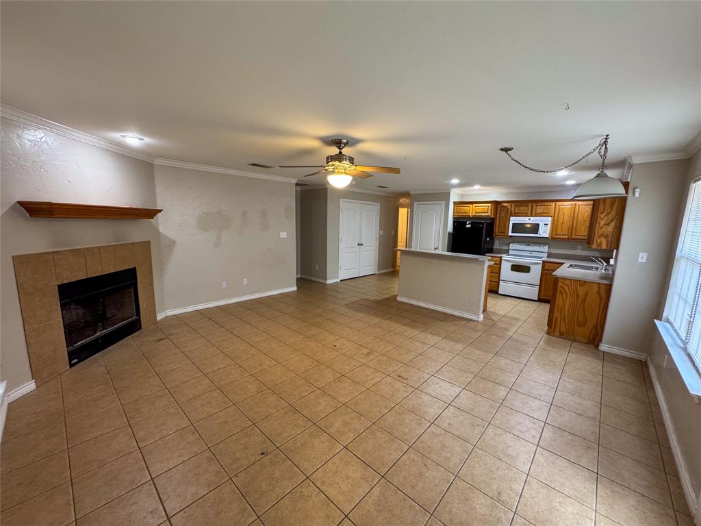 Falcon Ridge Add Rep 10-18 - Residential Lease