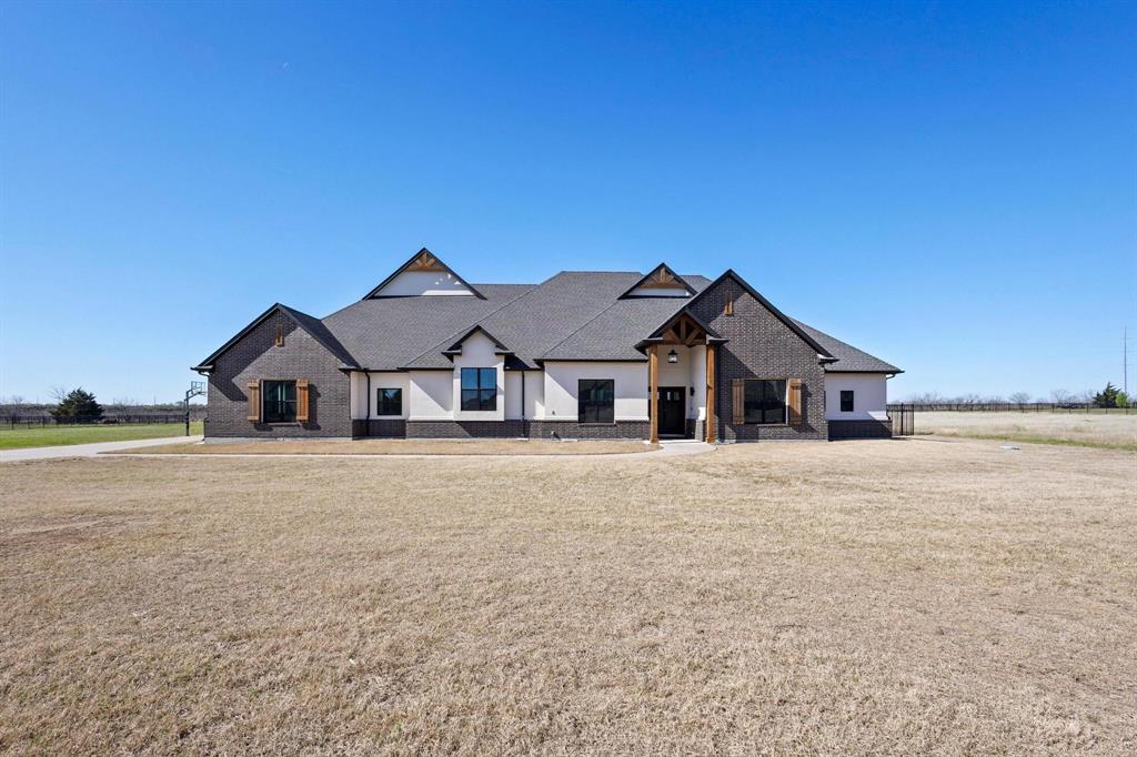 2620 Wincrest Drive