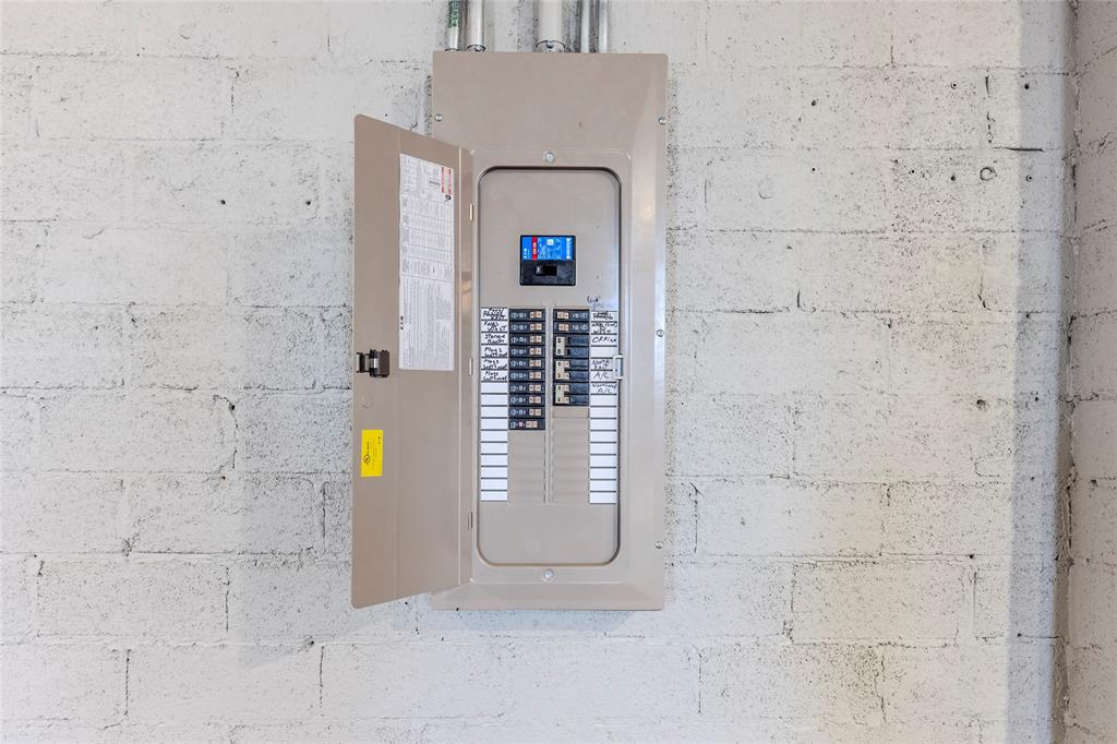 City Of Paris - Commercial Sale