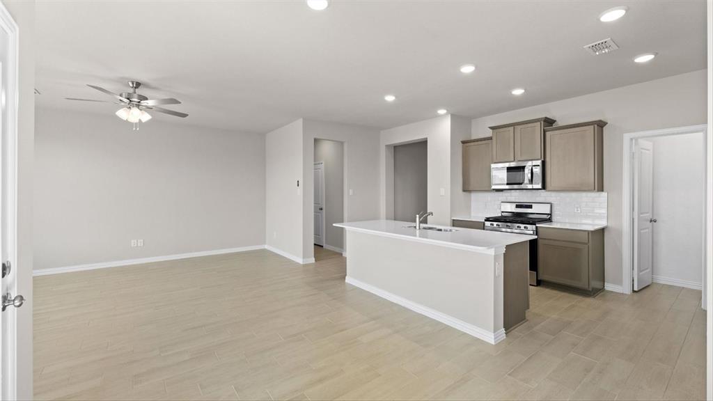 Sheppard's Place - Residential