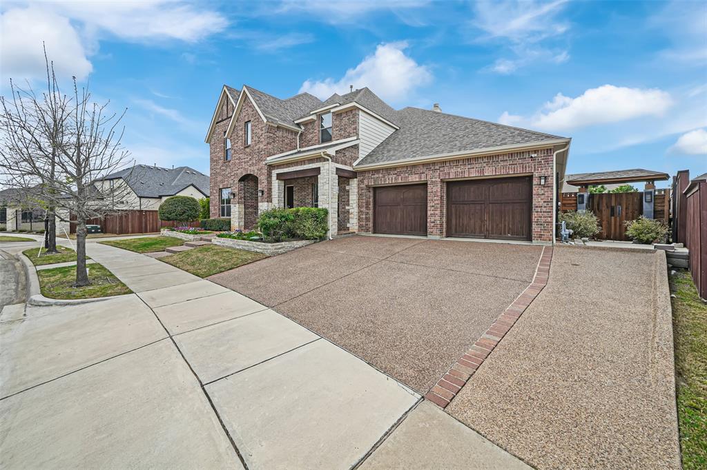 3904 Desert Hollow Way
