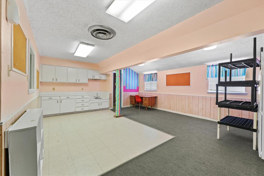 Hyde-Jennings Sub - Commercial Sale