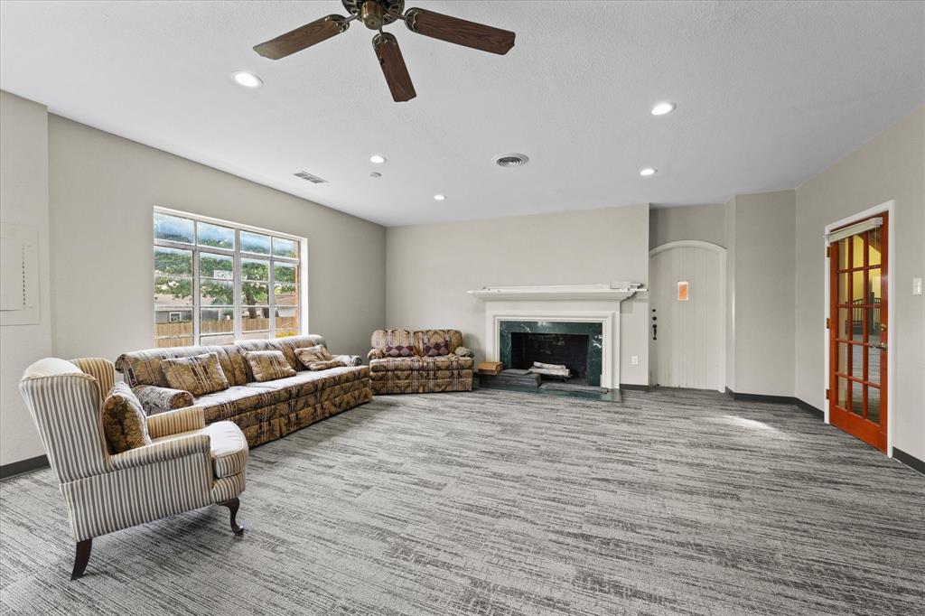 Hyde-Jennings Sub - Commercial Sale