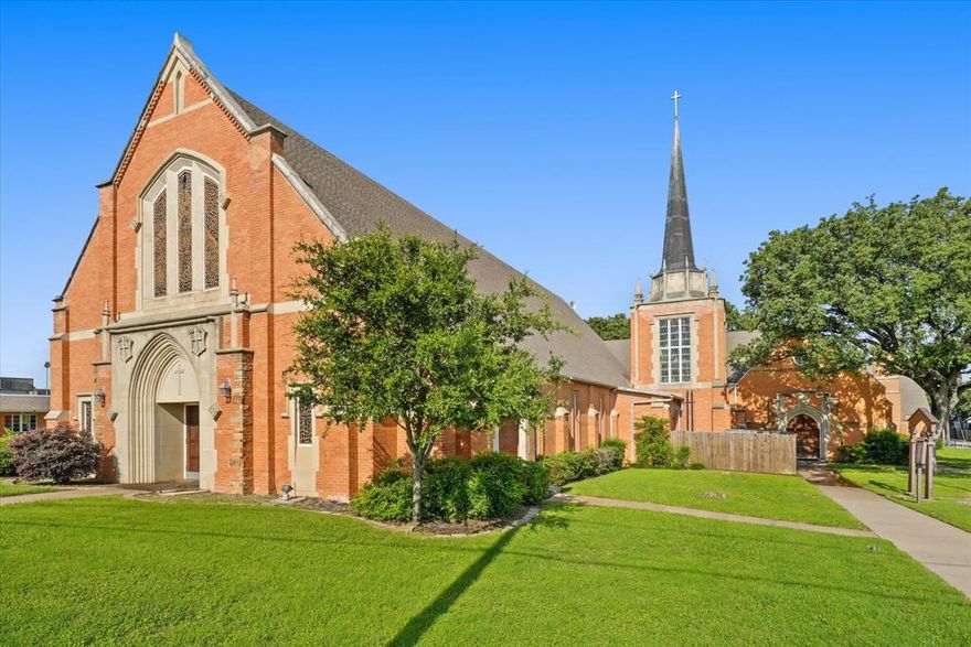 Take advantage of this rare opportunity to own a stunning church property. With its strategic location close to major highways and beautiful architecture, this property is perfect for a thriving congregation, community center, or redevelopment project.
Situated minutes away from 820 E and E Rosedale.
Featuring traditional architectural details, high ceilings, and ample natural light, this church exudes a warm and inviting atmosphere. Includes a large sanctuary with approximately 490 seating capacity, meeting rooms, kitchen, offices, fellowship hall and interior garden. Per Appraiser the property boasts 18,422 Sq. Ft. in Main Bldg., 8,688 Sq. Ft. in 2nd Bldg., 1,152 Sq. Ft. in 3rd Bldg. Ideal for large gatherings and events. Convenient on site parking with access from Forest Ave and Handley Dr. with approximately 135 spaces, plus additional street parking. Beautifully landscaped grounds provide a serene setting for outdoor activities and events. Don't miss out this unique opportunity.