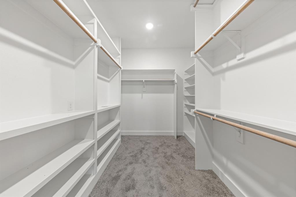 Merrifield Manor - Residential