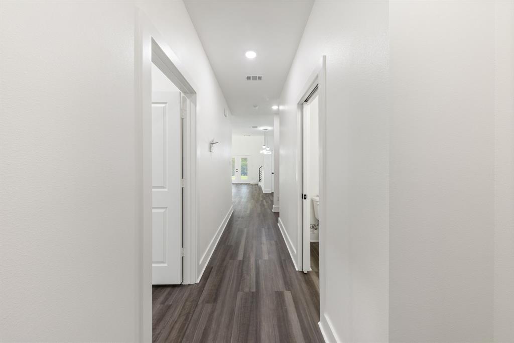 Merrifield Manor - Residential