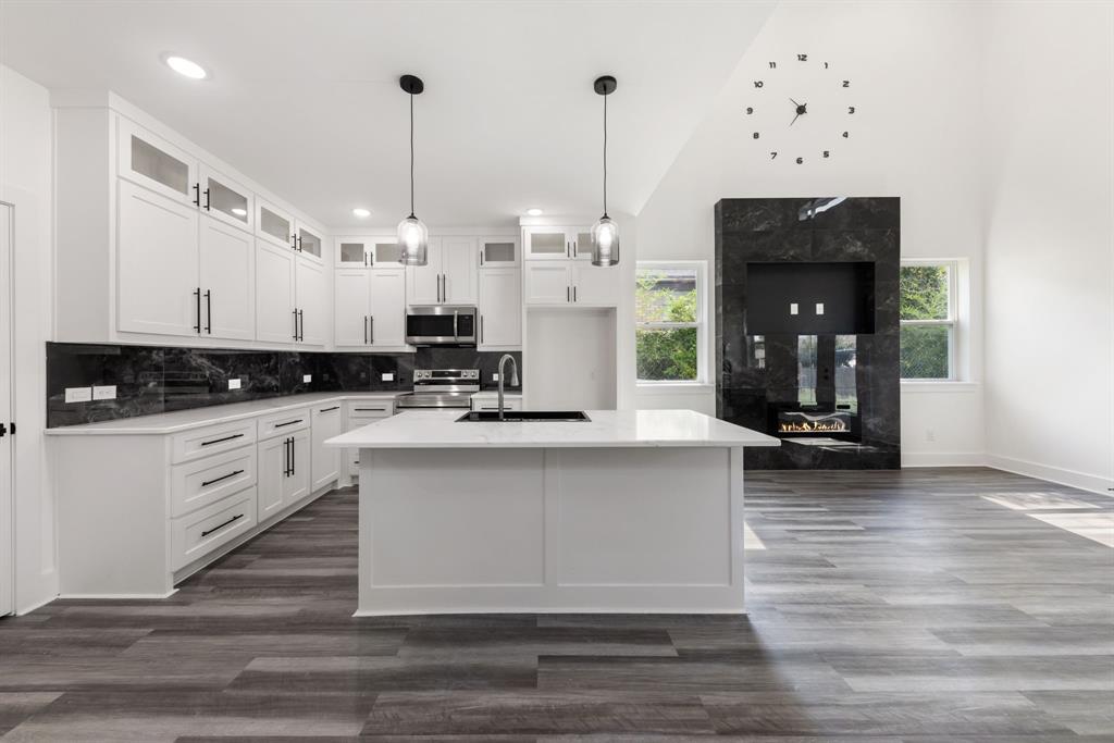 Merrifield Manor - Residential