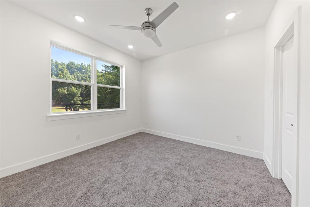 Merrifield Manor - Residential