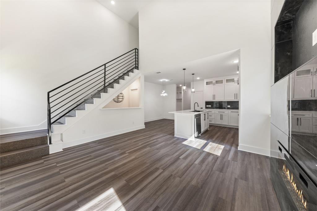 Merrifield Manor - Residential