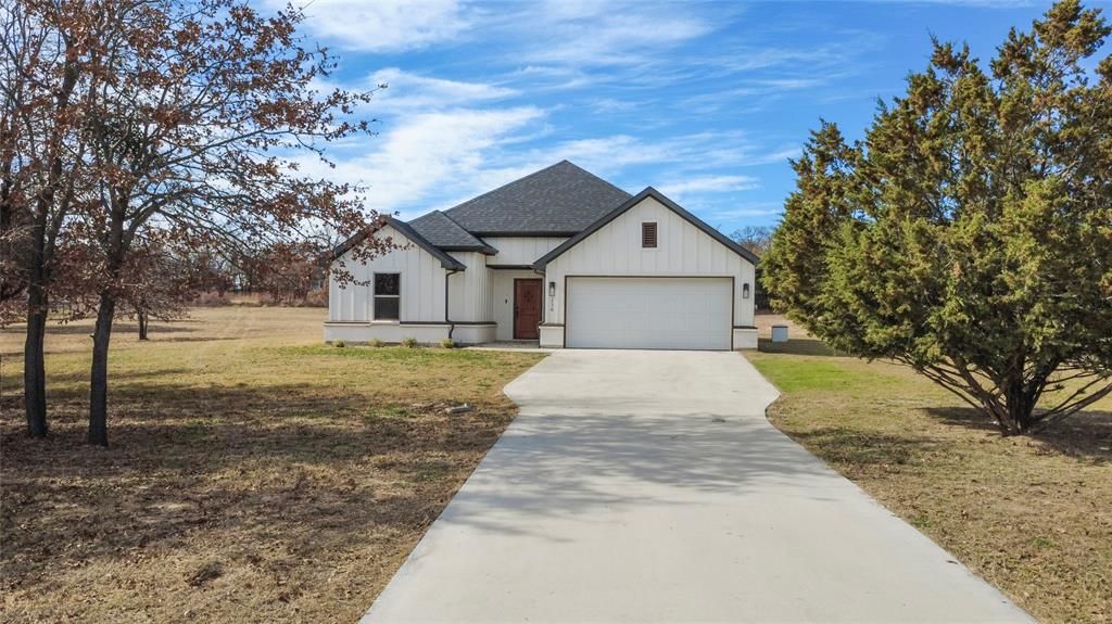 Photo of 116 Grey Hound Lane, Poolville, TX 76487 (MLS # 21174320)