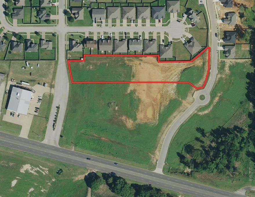 2.753 +- acres. Prime Residential or Multifamily Development Opportunity
Water, Sewer, Gas and Electricity available