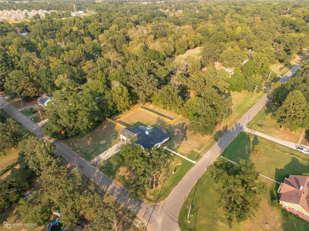 Shreveport, Louisiana 71107, United States, 4 Bedrooms Bedrooms, ,3 BathroomsBathrooms,Residential,Active,40079