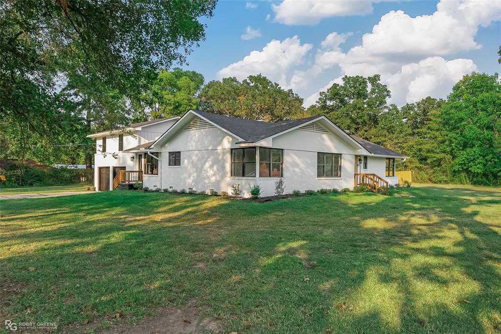 Shreveport, Louisiana 71107, United States, 4 Bedrooms Bedrooms, ,3 BathroomsBathrooms,Residential,Active,40079