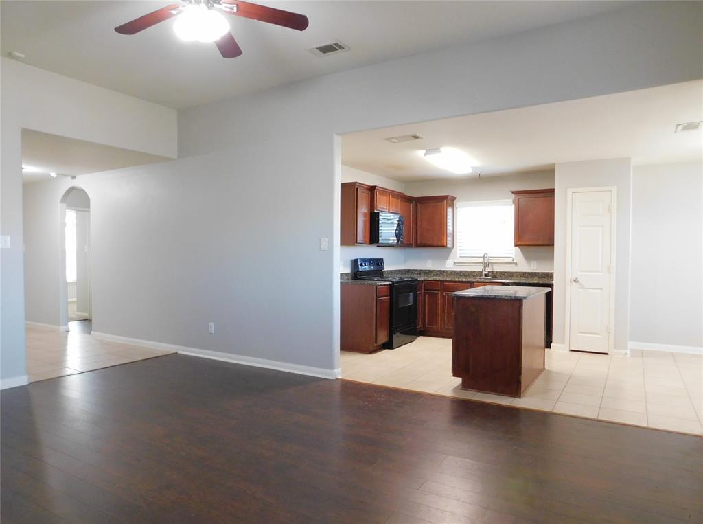 Quail Run Ph 3 Sanger - Residential Lease