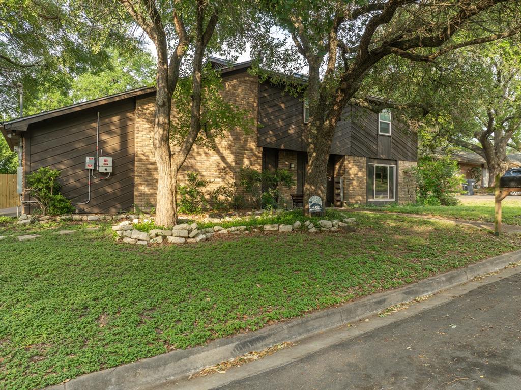 2612 Rockview Drive