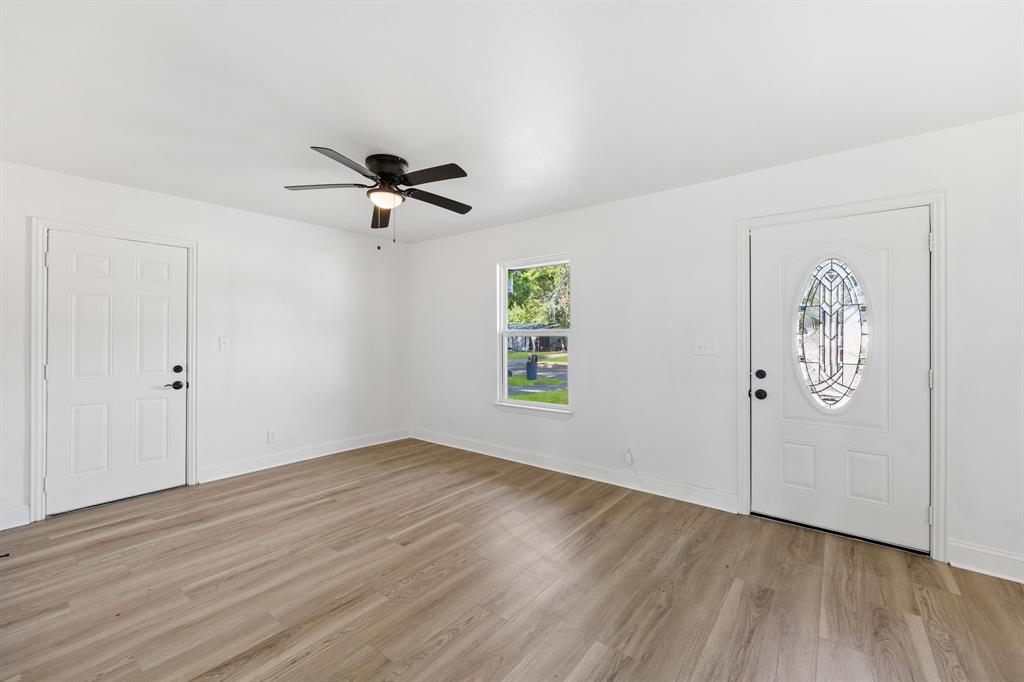 820 Grande Drive