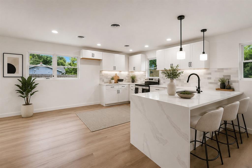 861 Woodcrest Drive