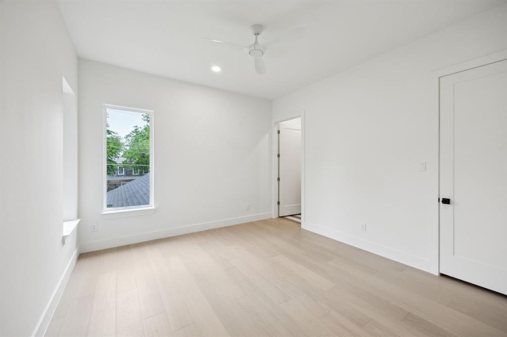 EDGEMONT PARK - Residential