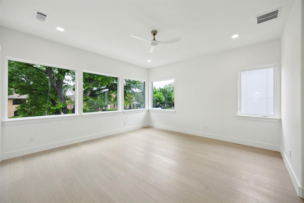 EDGEMONT PARK - Residential