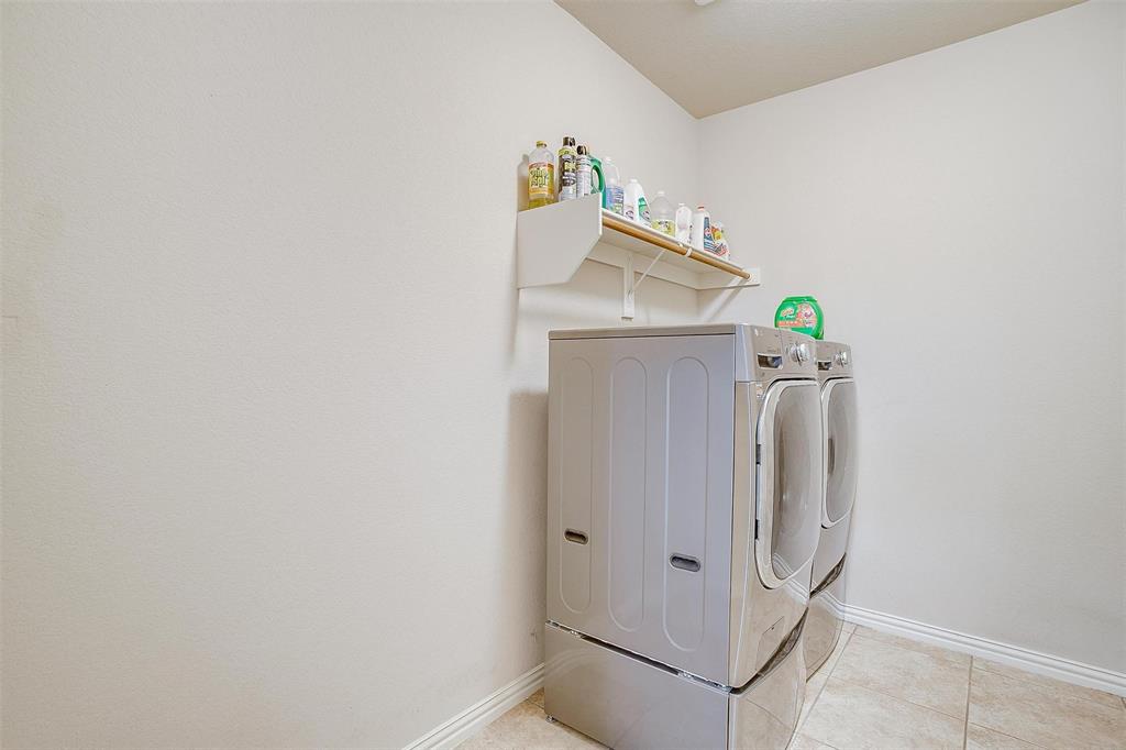 Mountain Valley Lake Tr - Residential