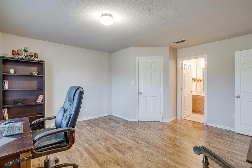 Mountain Valley Lake Tr - Residential