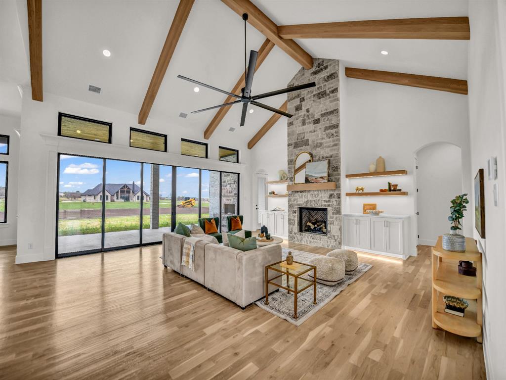 5021 Frost Creek