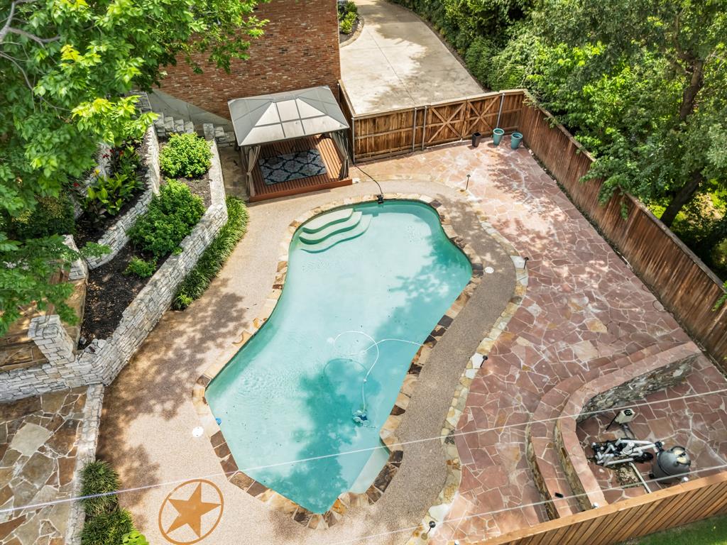 3908 Wildwood