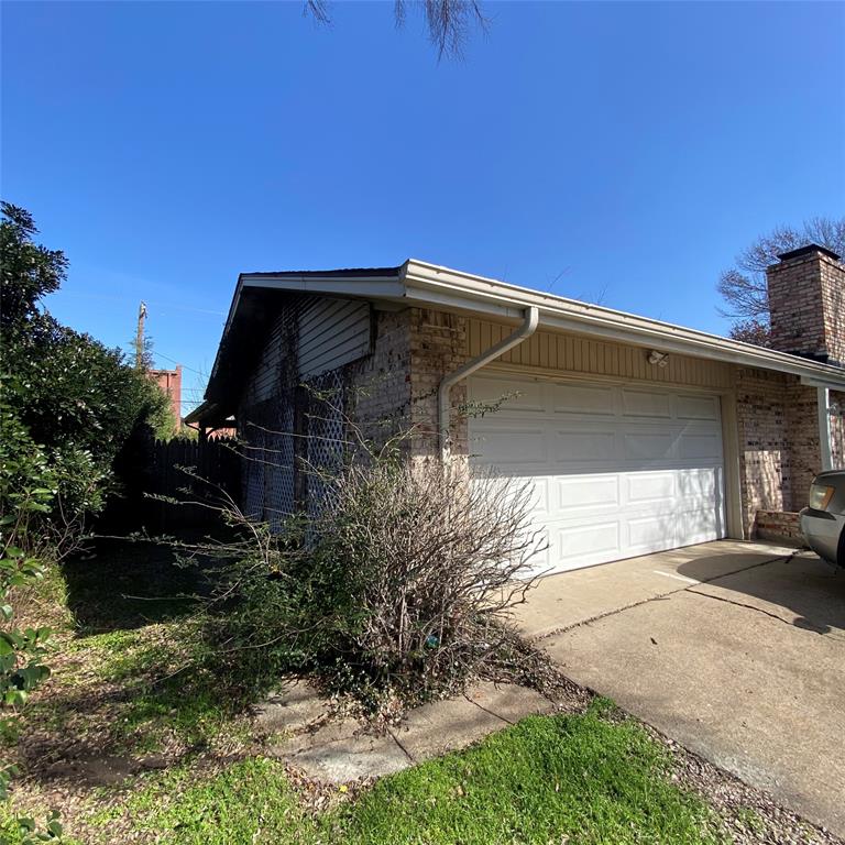 8115 Greenhollow Lane