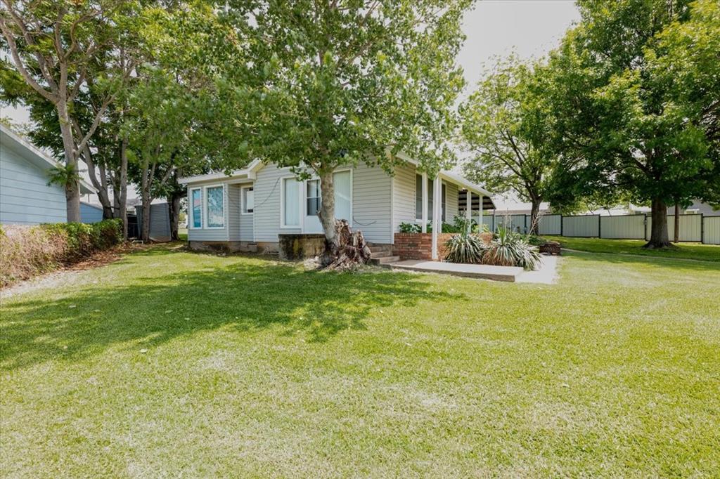 Constantin Park Lake - Residential