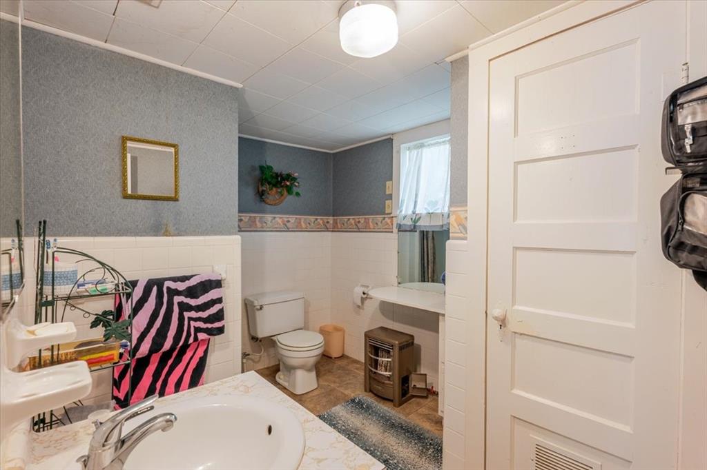 Constantin Park Lake - Residential