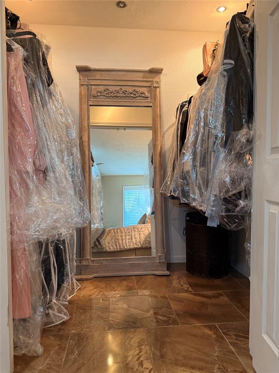 Cloisters Condo The - Residential