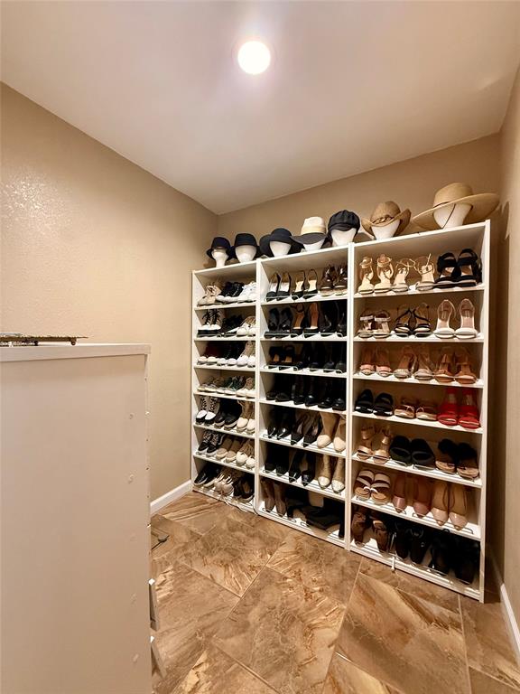 Cloisters Condo The - Residential