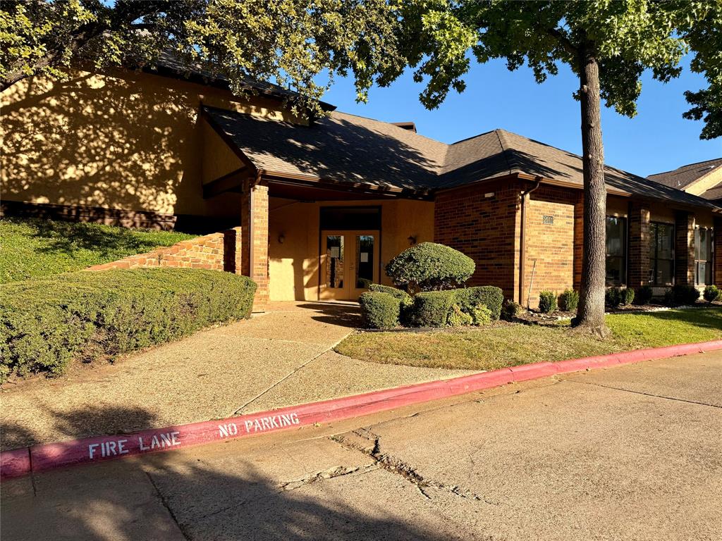 Cloisters Condo The - Residential