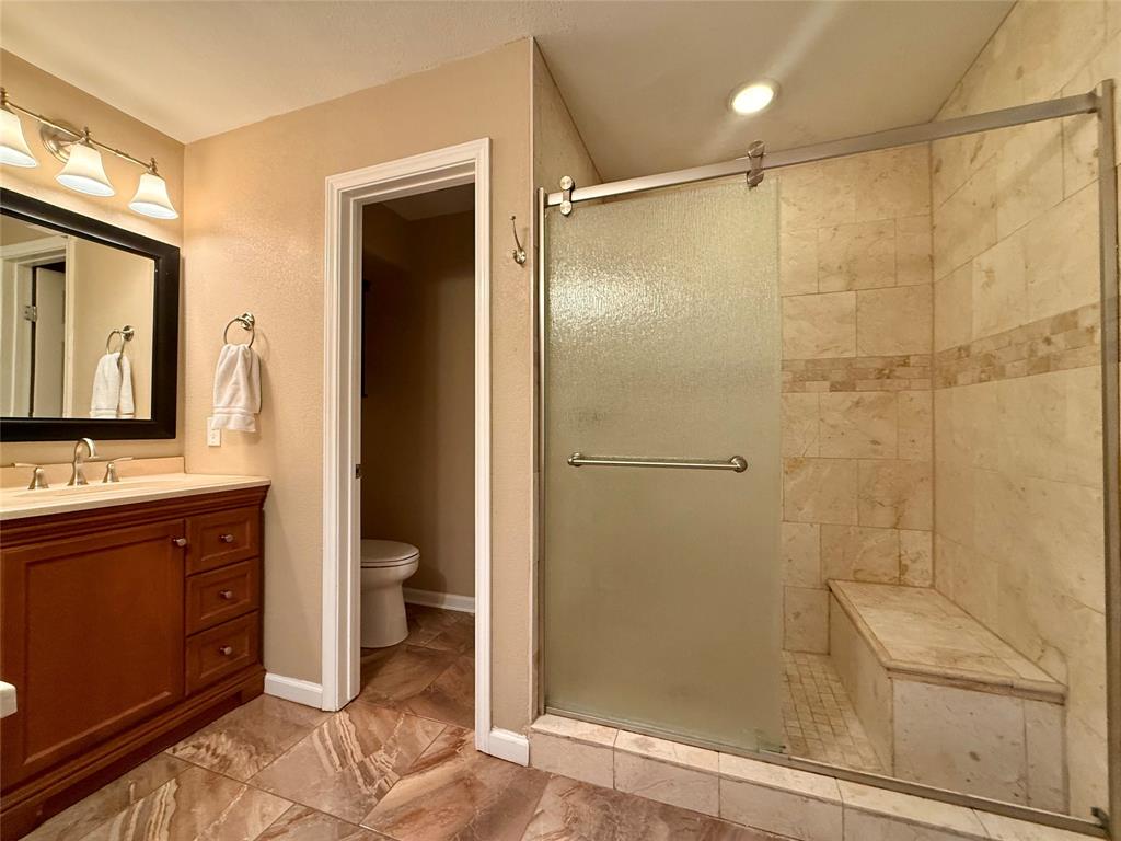 Cloisters Condo The - Residential