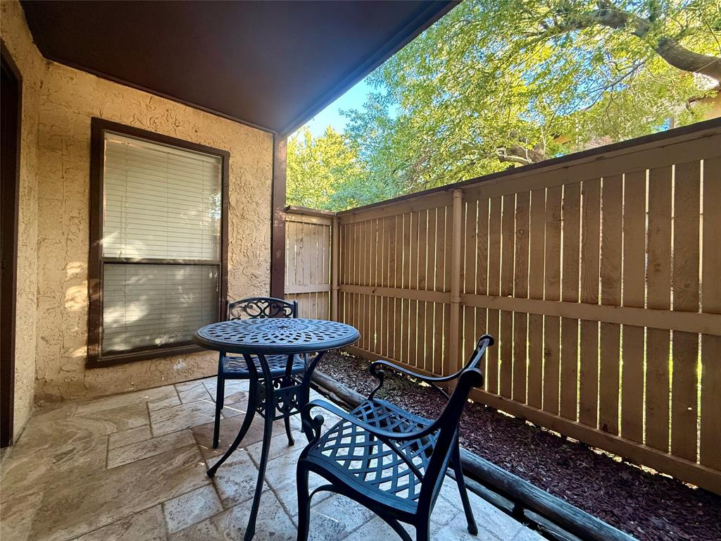 Cloisters Condo The - Residential