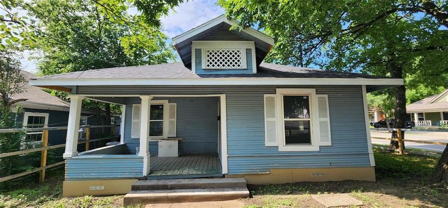 Home near Bishop Arts District and close to stores and highways. Investment opportunity to finish or rebuild.
