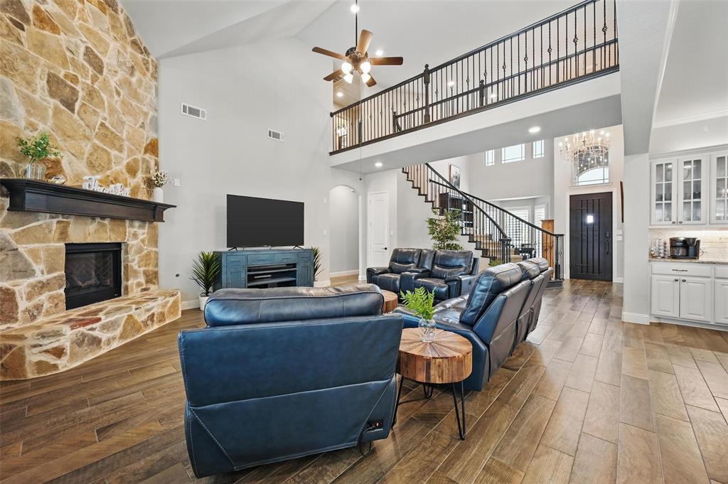 4140 Frontera Vista Drive