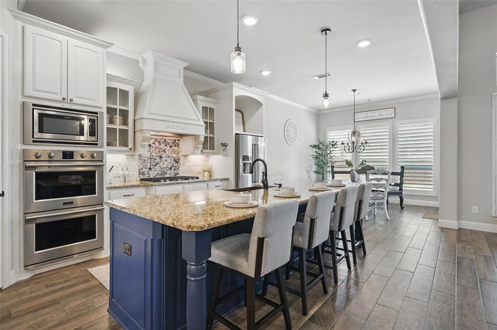4140 Frontera Vista Drive