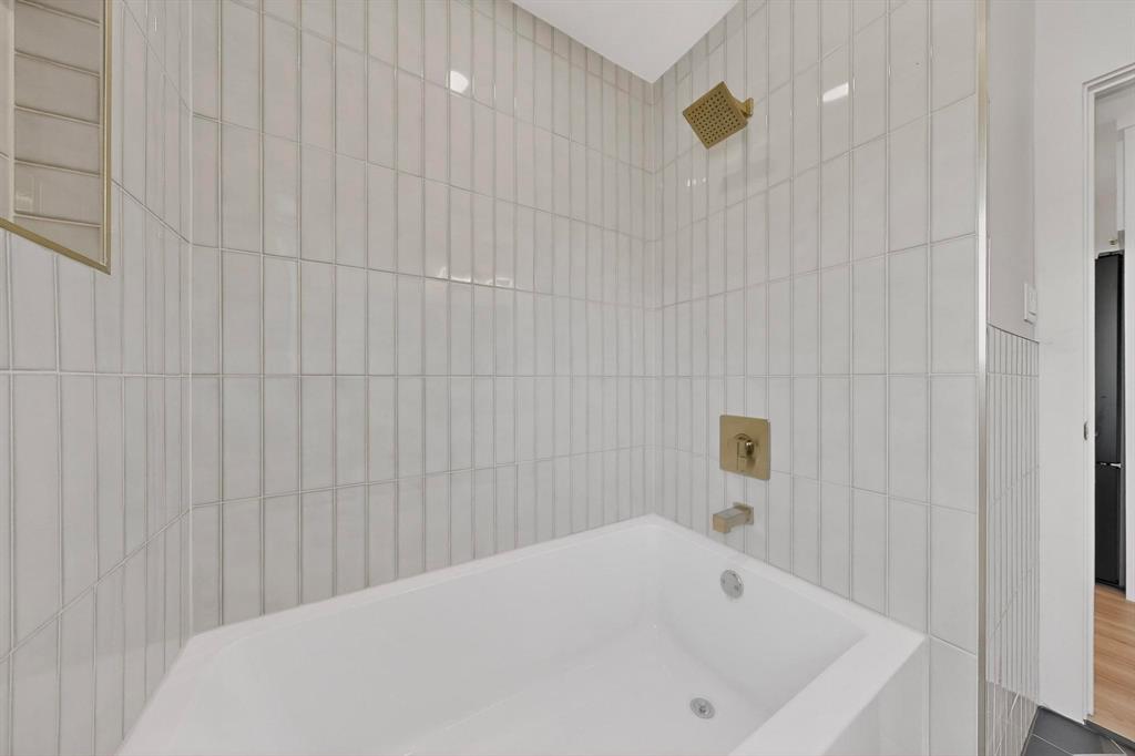 Casa Views Hills Add - Residential