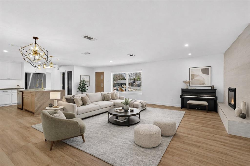 Casa Views Hills Add - Residential