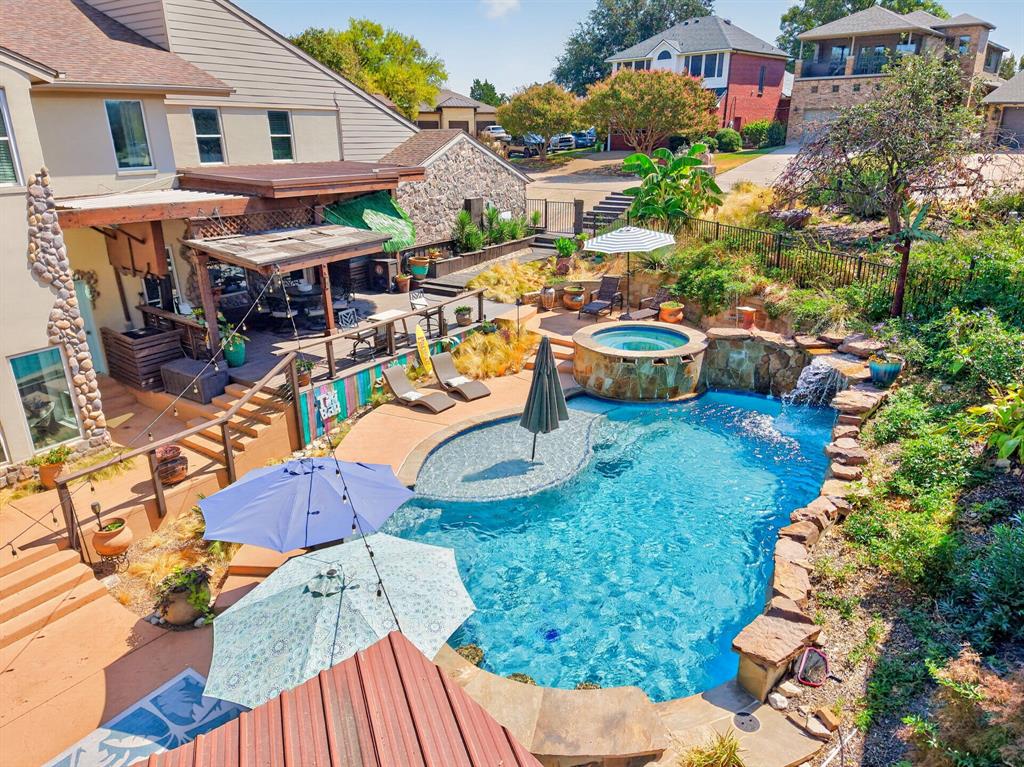 502 Columbia Drive