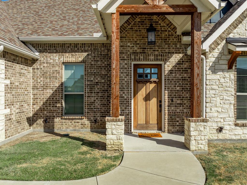 6450 Eyrie Bend