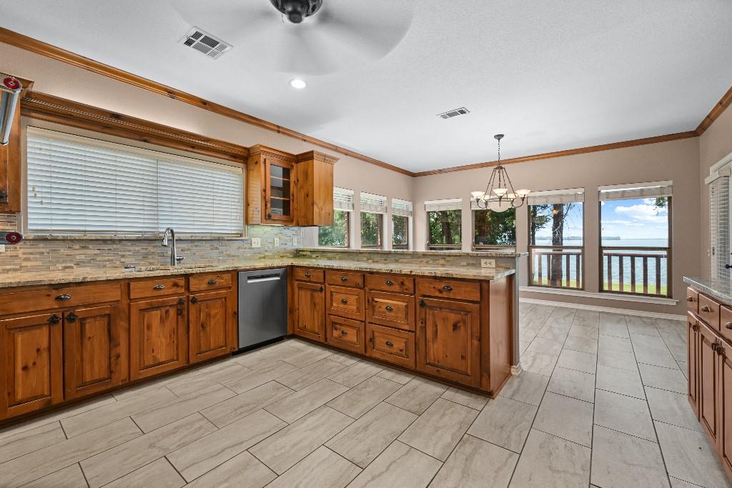 143 Stockton Point