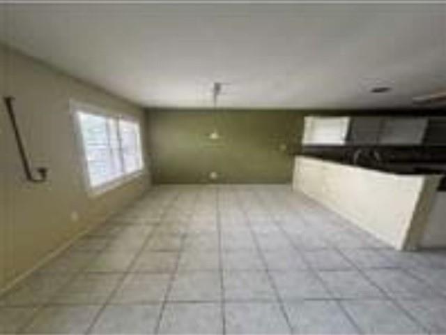 1416 Drake Lane