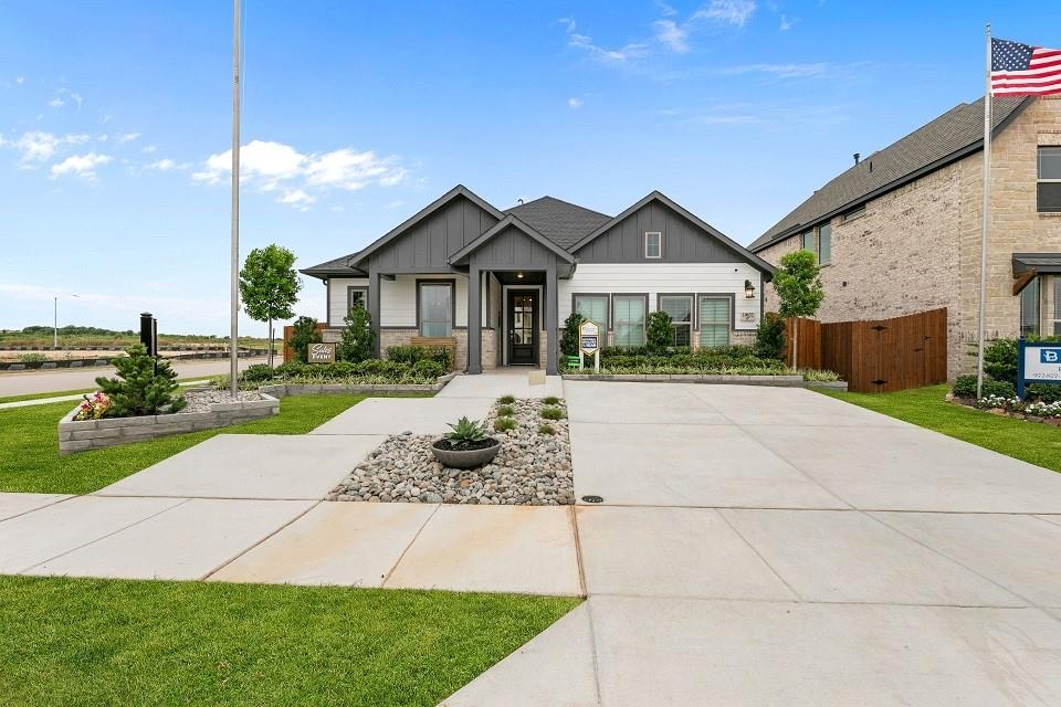 4529 Norcross Lane