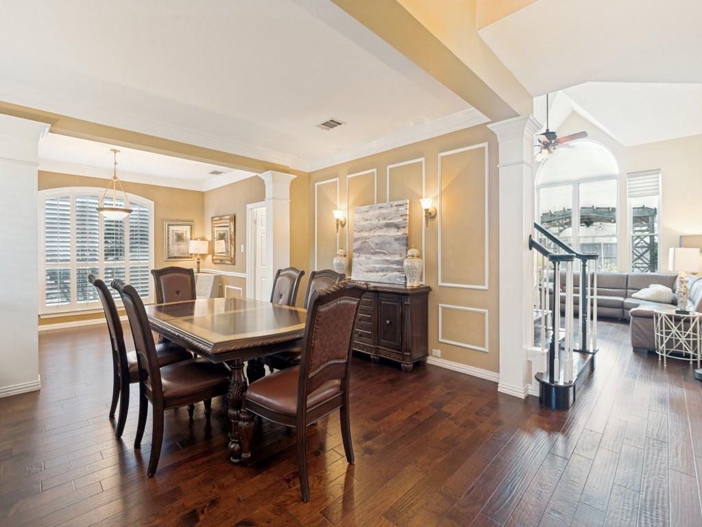2700 Meadow Hills Lane