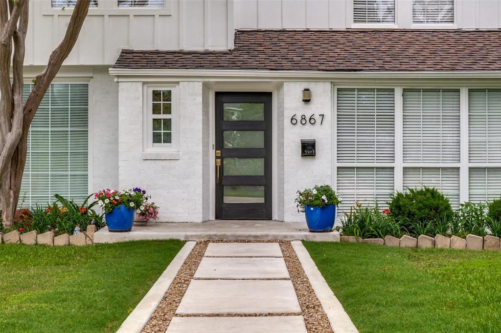 6867 Gaston Avenue