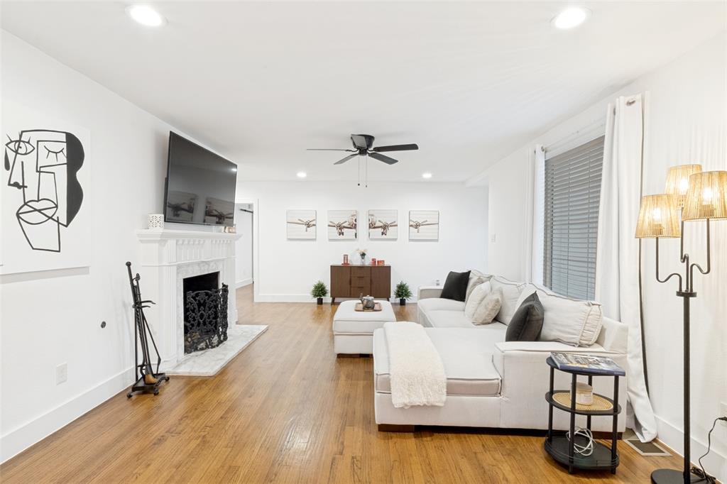 6867 Gaston Avenue