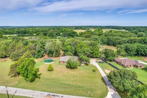 215 R L Franks Road Denison TX 75021