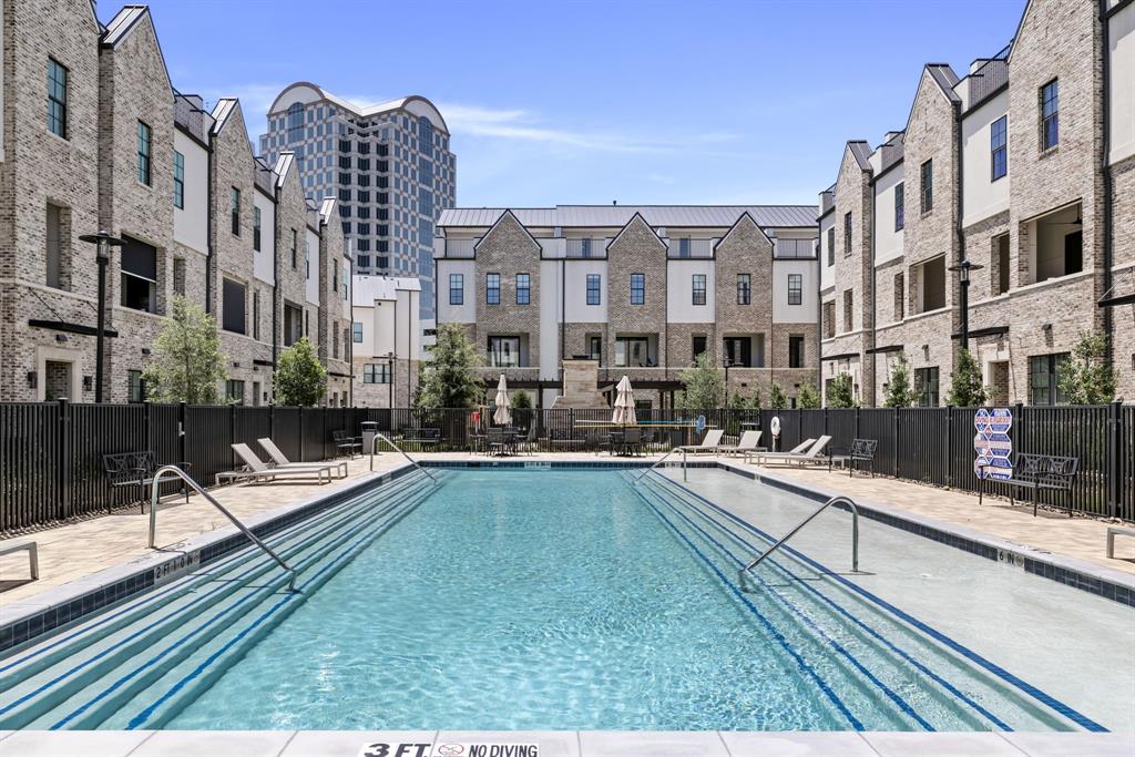 InTown at Las Colinas Station - Residential